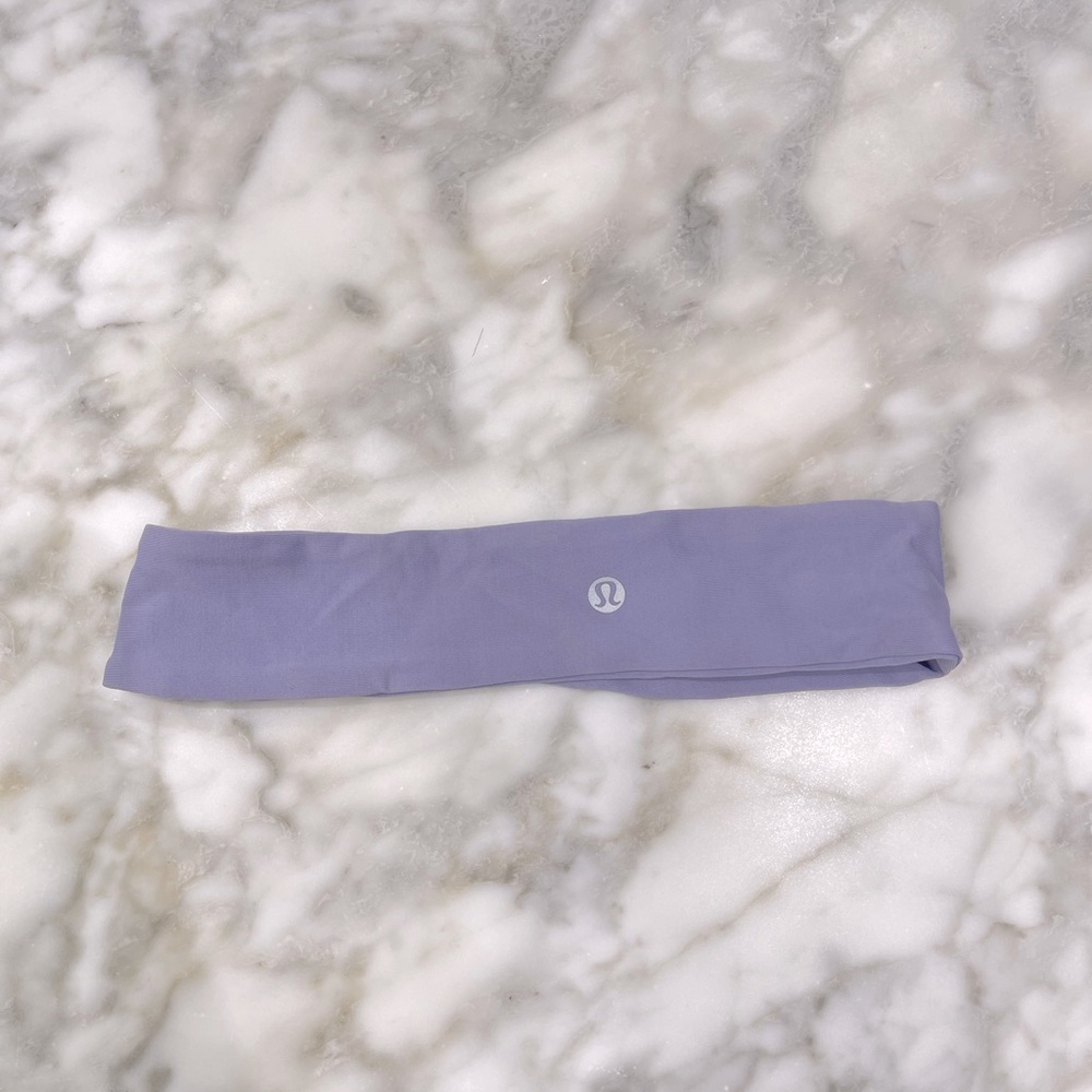 Lululemon Flyaway Tamer Headband